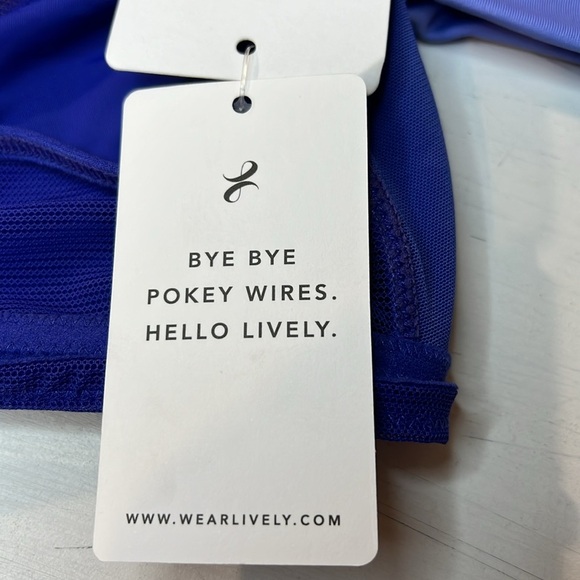 All You Lively Mesh Trim Bralette, Color Clamatis Blue, Size Medium, NWT - Picture 8 of 9